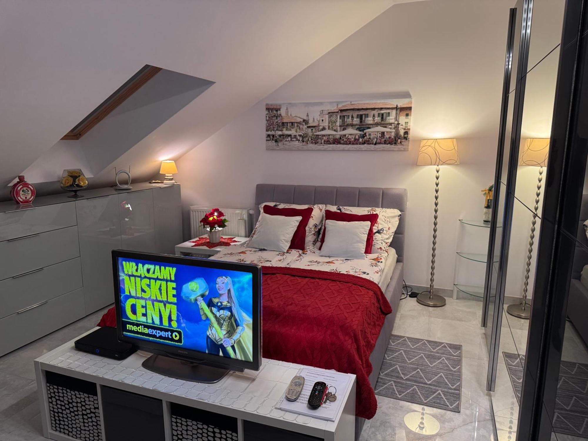 Mit Kueche Und Bad In Apartament